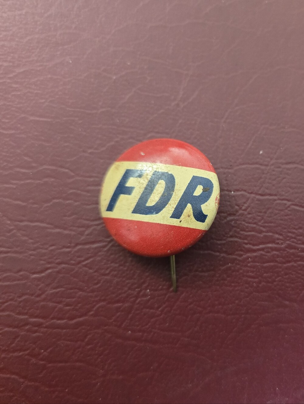 American Vintage 1940s  FDR Political Pin